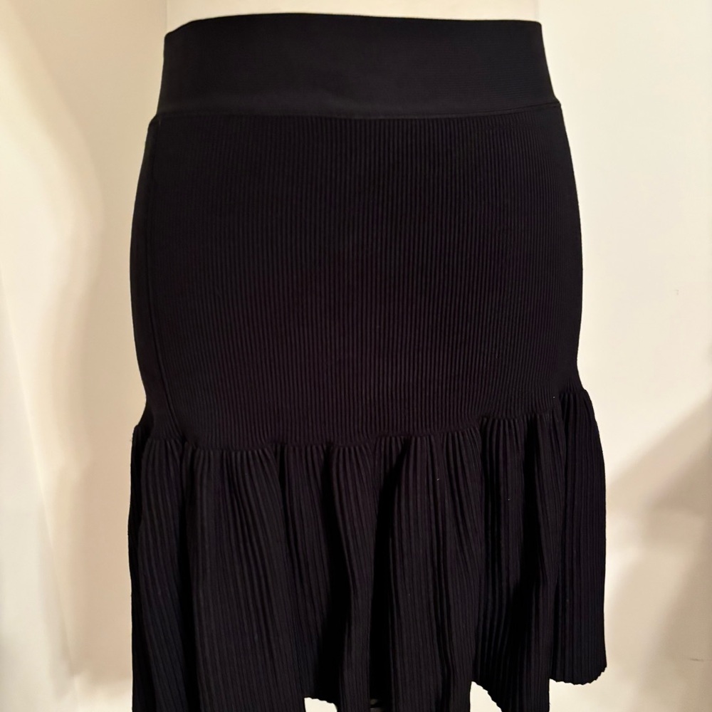 BCBGMaxAzria Charcoal Ribbed Mini Skirt